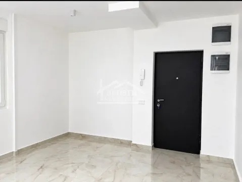 Prodaja, trosoban stan, 93m², Vračar Hram, Vračar Sve Podlokacije - image 8