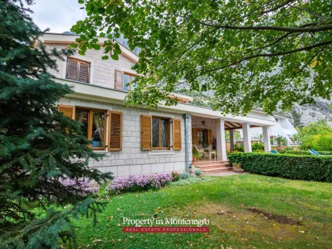 Prodaja, kuća, 303m², Orahovac, Kotor - image 3