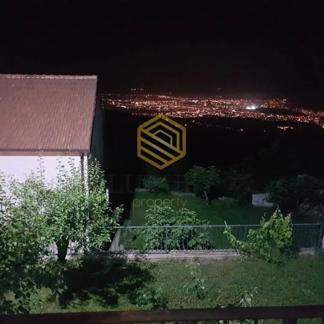 Prodaja, kuća, 200m², Podgorica, Crna Gora