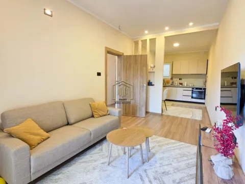 Prodaja, kuća, 65m², Podgorica, Crna Gora - image 9
