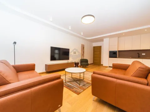 Izdavanje, trosoban stan, 100m², Podgorica, Crna Gora - image 3