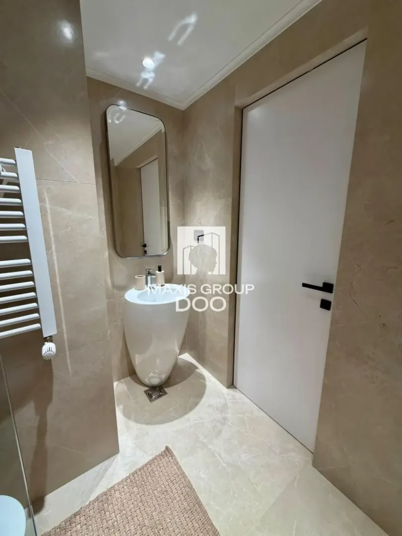 Sale, three bedroom apartment, 82m², Savski Venac, Beograd