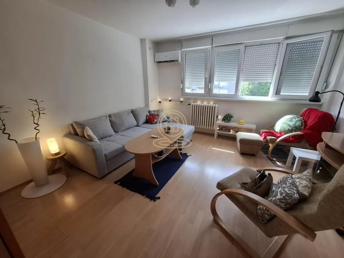 Rent, one bedroom apartment, 32m², Novi Beograd Sve Podlokacije, Beograd