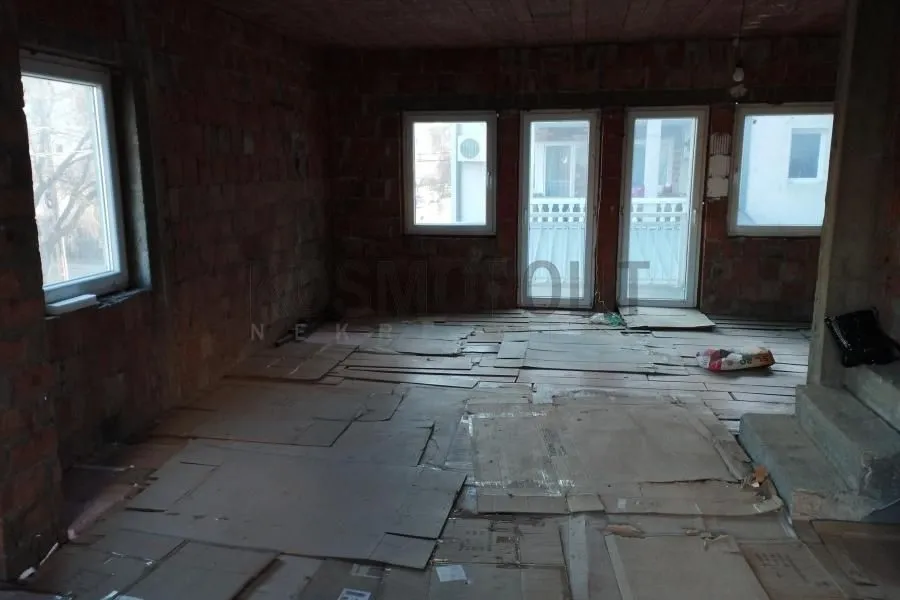 Sale, four bedroom apartment, 100m², Zemun Sve Podlokacije, Beograd