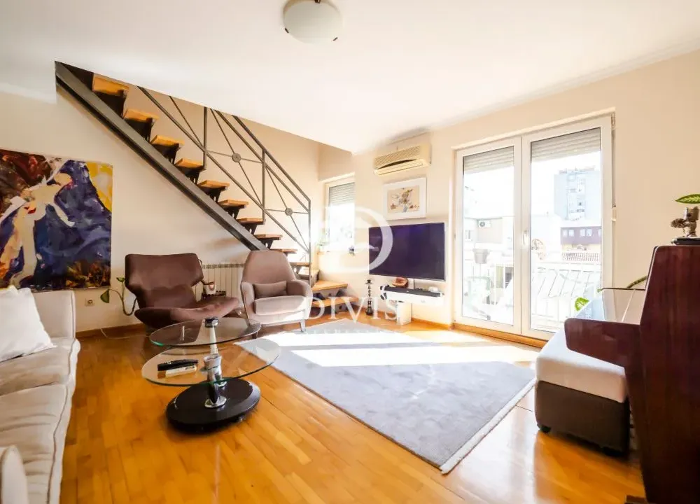 Sale, three bedroom apartment, 68m², Profesorska Kolonija, Palilula Sve Podlokacije