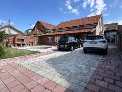 Prodaja, kuća, 230m², Crveni Krst, Niš