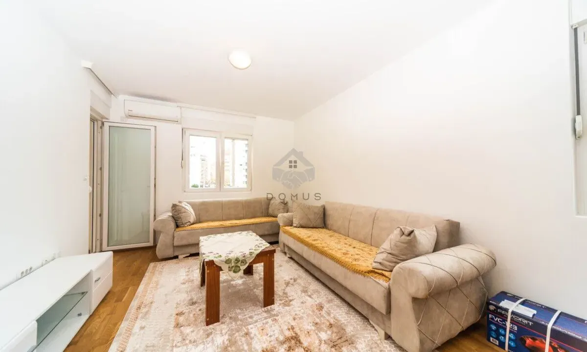 Rent, one bedroom apartment, 50m², Stari Aerodrom, Podgorica