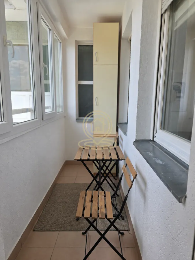 Izdavanje, garsonjera, 27m², Centar, Novi Sad