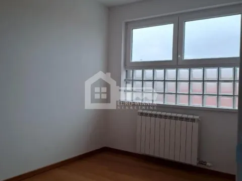 Prodaja, trosoban stan, 92m², Autokomanda, Voždovac Sve Podlokacije - image 3