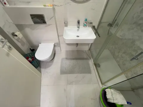 Izdavanje, jednosoban stan, 42m², Central Point, Podgorica - image 6