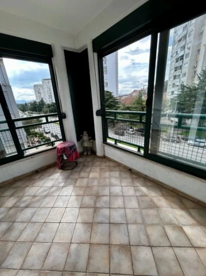 Rent, one bedroom apartment, 56m², Momišići, Podgorica