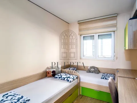 Prodaja, dvosoban stan, 72m², City Kvart, Podgorica - image 7