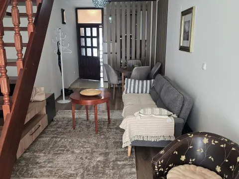 Izdavanje, jednosoban stan, 48m², Centar, Podgorica - image 9