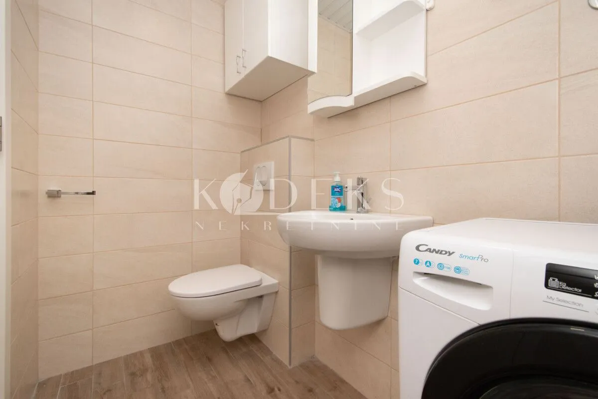 Rent, office space, 64m², City Kej, Podgorica
