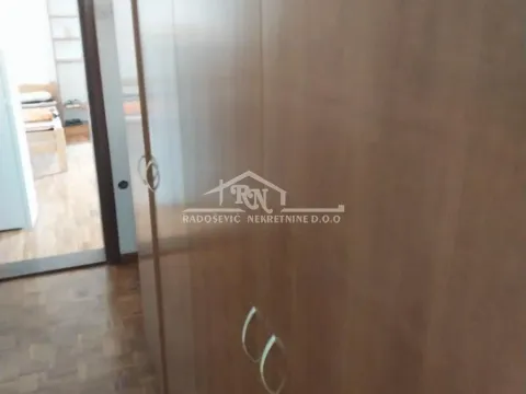 Prodaja, kuća, 410m², Novi Banovci, Stara Pazova - image 8