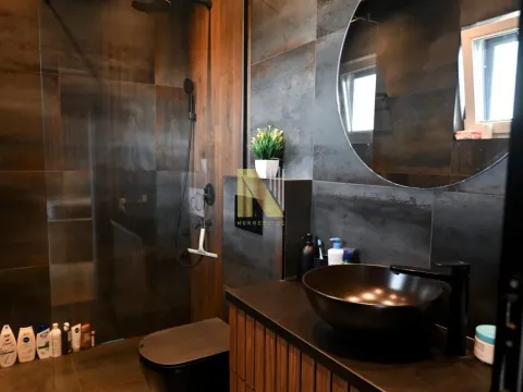 Prodaja, kuća, 334m², Petrovaradin, Novi Sad - image 14