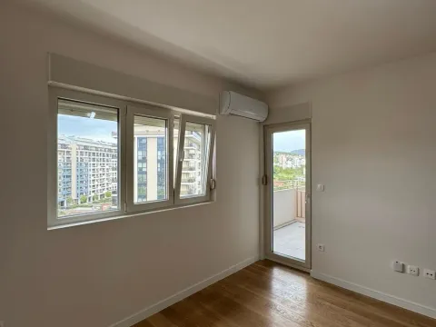 Prodaja, jednosoban stan, 49m², Central Point, Podgorica - image 5