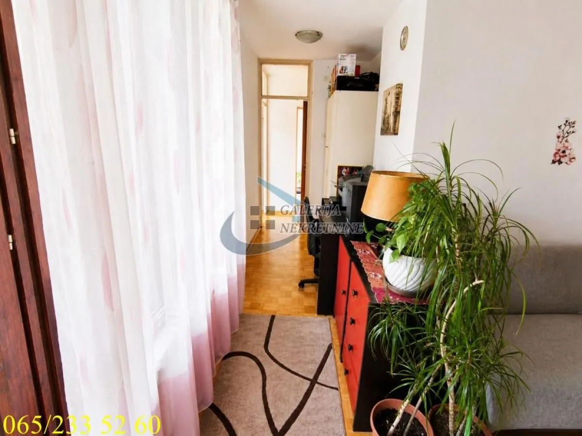 Prodaja, trosoban stan, 95m², Labudovo Brdo, Beograd