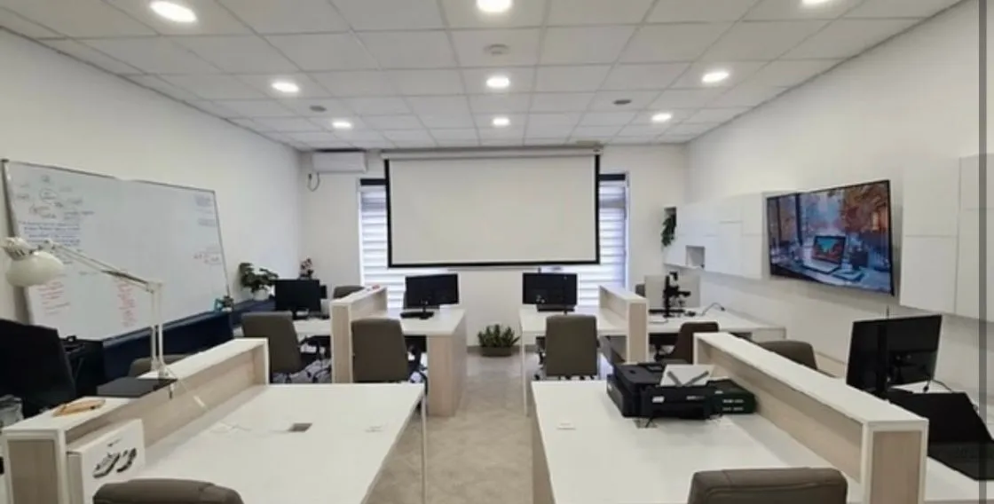 Rent, office space, 98m², Stari Aerodrom, Podgorica