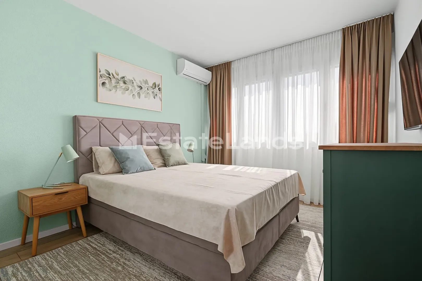 Rent, two bedroom apartment, 52m², Centar, Tivat