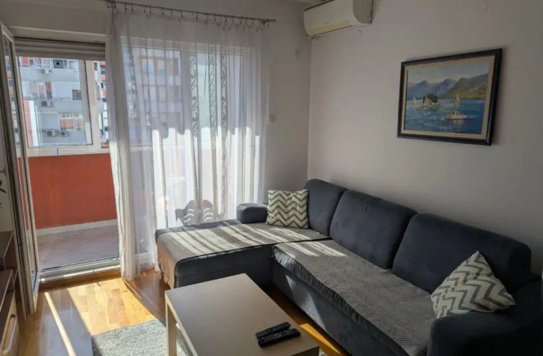 Izdavanje, garsonjera, 30m², Tuški Put, Podgorica