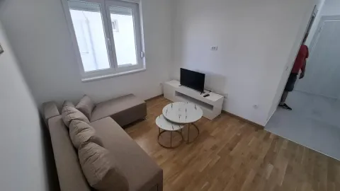 Izdavanje, jednosoban stan, 38m², Adice, Novi Sad Sve Podlokacije - image 3
