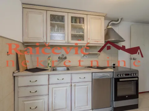 Sale, three bedroom apartment, 82m², Kalenić Pijaca, Vračar Sve Podlokacije - image 10