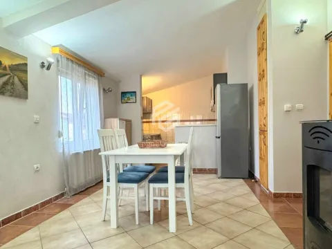 Izdavanje, trosoban stan, 130m², Zabjelo, Podgorica - image 4