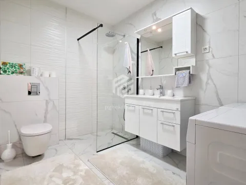 Izdavanje, dvosoban stan, 88m², Centar, Podgorica - image 17