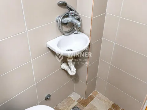 Prodaja, stan, 10m², Zemun Gornji Grad, Zemun Sve Podlokacije - image 4