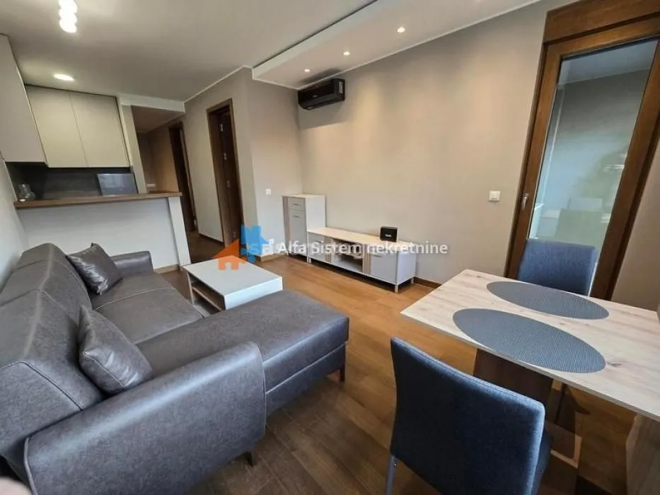 Izdavanje, stan, 57m², Vukov Spomenik, Zvezdara Sve Podlokacije