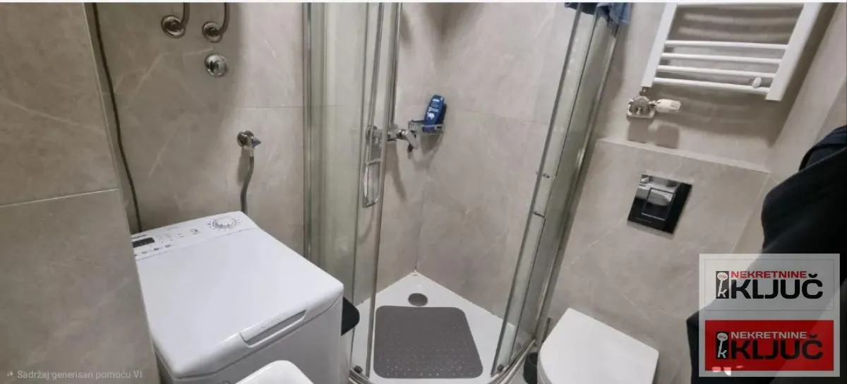 Izdavanje, garsonjera, 28m², Bulevar Oslobodjenja, Novi Sad Sve Podlokacije