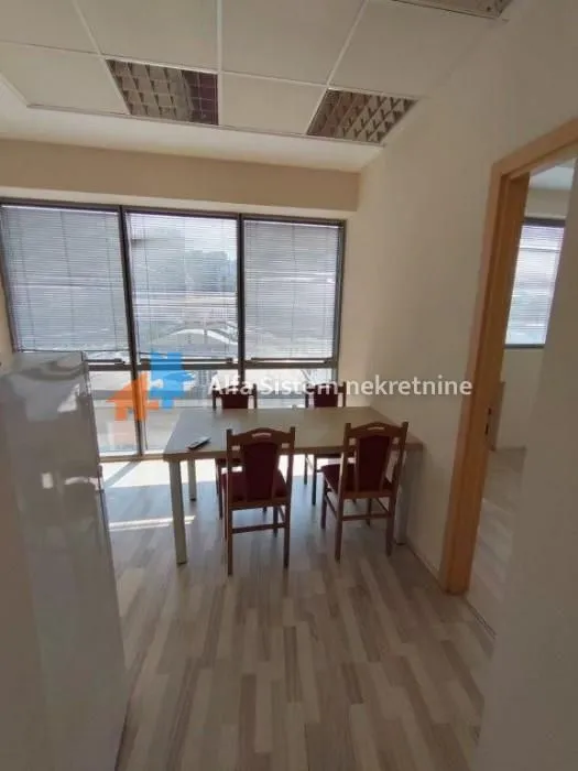 Rent, office space, 210m², Stari Grad, Beograd