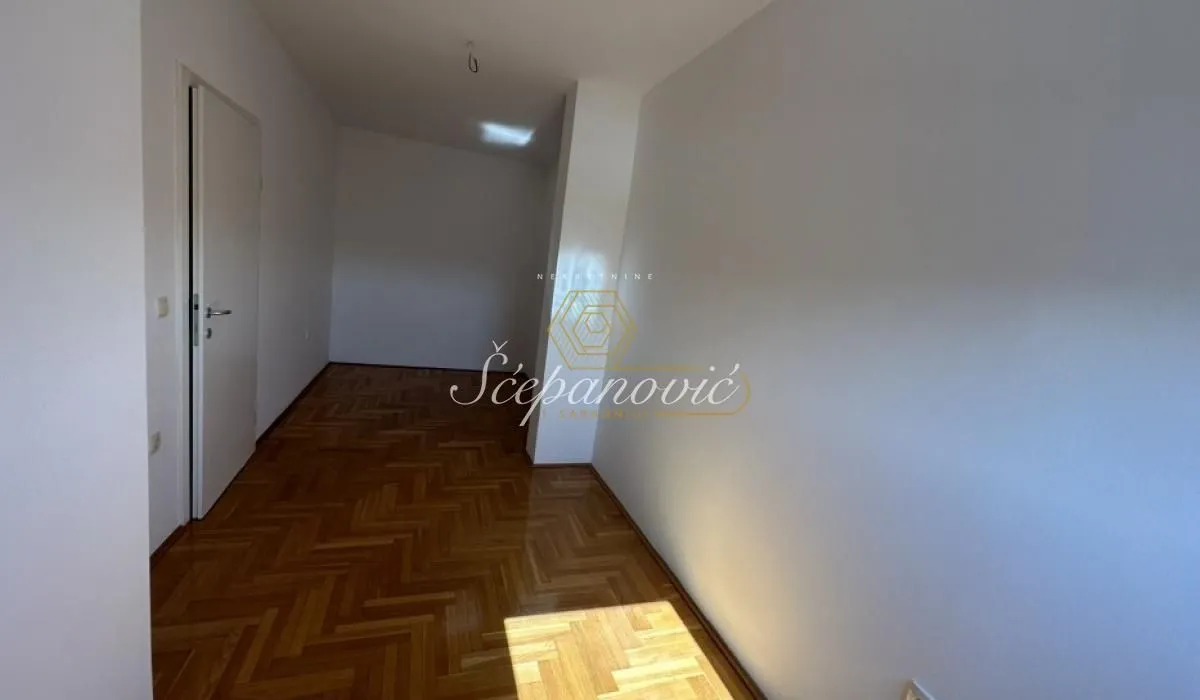 Sale, three bedroom apartment, 86m², Bulevar Oslobodjenja, Novi Sad Sve Podlokacije