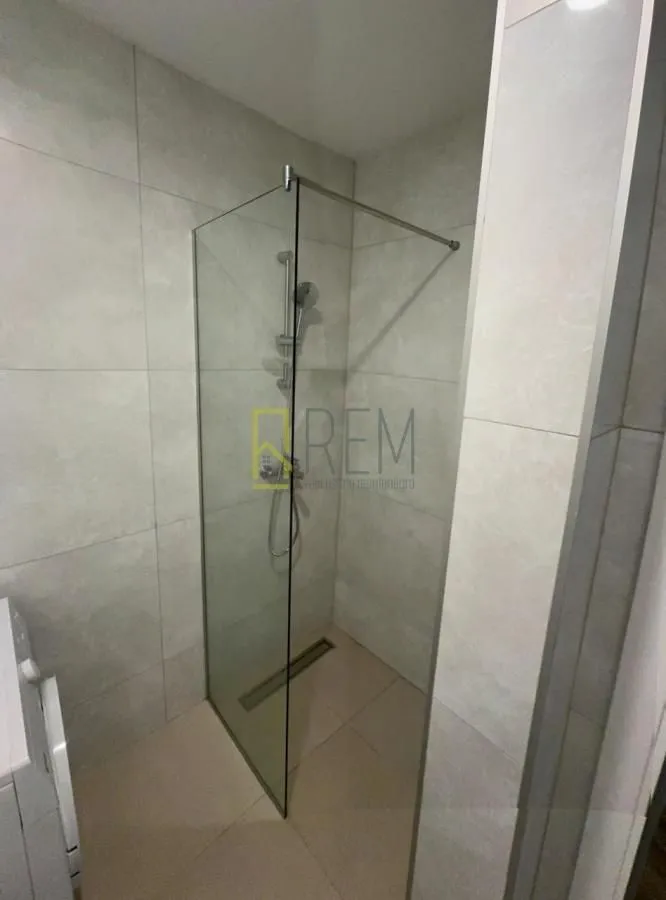Izdavanje, jednosoban stan, 43m², Stari Aerodrom, Podgorica