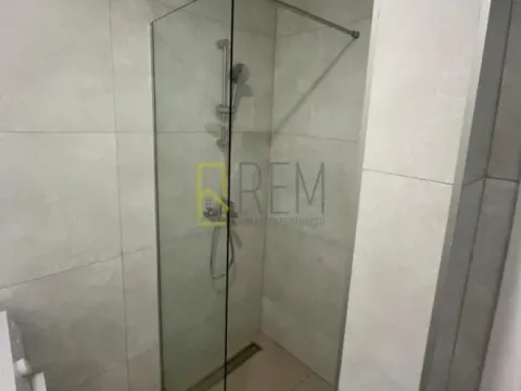 Izdavanje, jednosoban stan, 43m², Stari Aerodrom, Podgorica - image 11