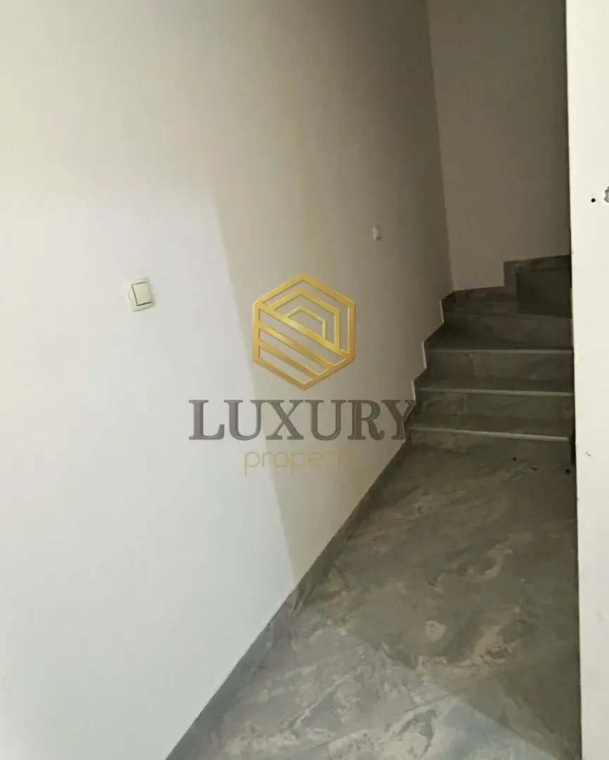 Rent, office space, 90m², Stari Aerodrom, Podgorica