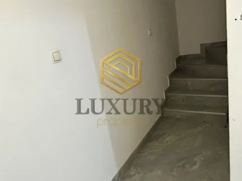 Izdavanje, poslovni prostor, 90m², Stari Aerodrom, Podgorica - image 7