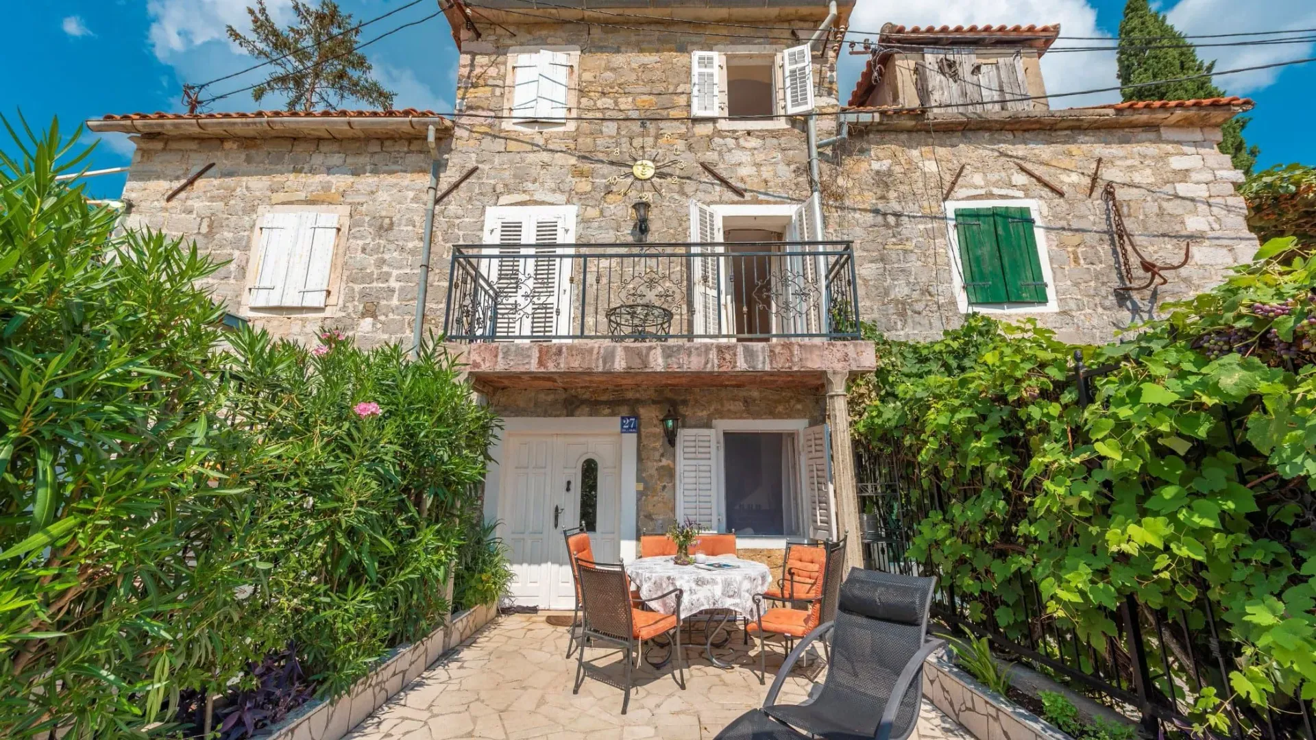 Sale, house, 95m², Baošići, Herceg Novi