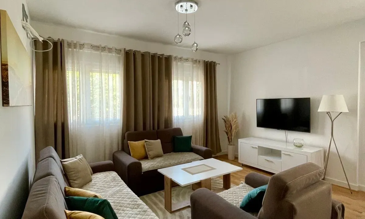 Izdavanje, jednosoban stan, 50m², Zabjelo, Podgorica