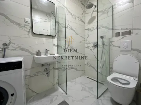 Izdavanje, dvosoban stan, 65m², Stari Aerodrom, Podgorica - image 1