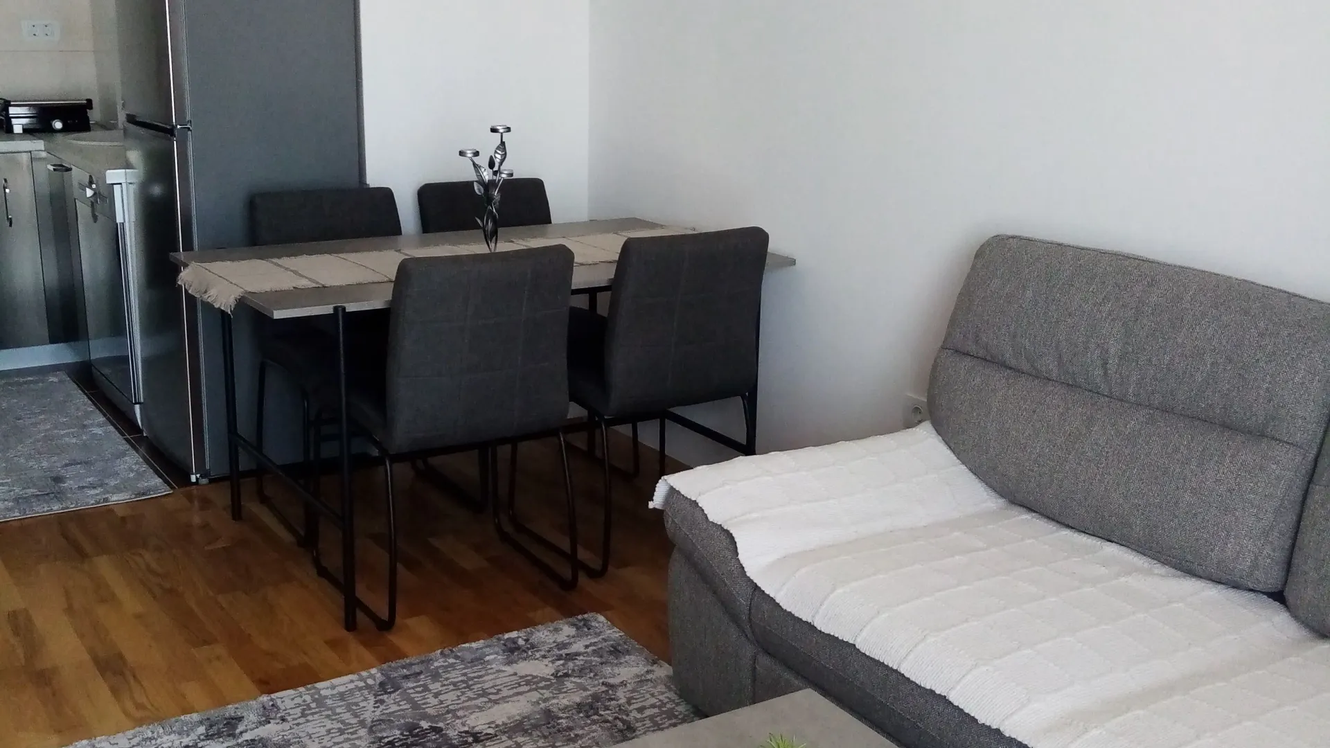 Rent, one bedroom apartment, 39m², Stari Aerodrom, Podgorica