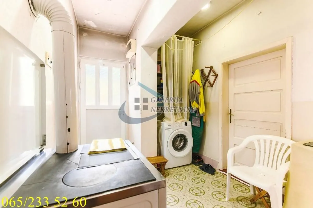 Sale, three bedroom apartment, 67m², Kneževac, Beograd
