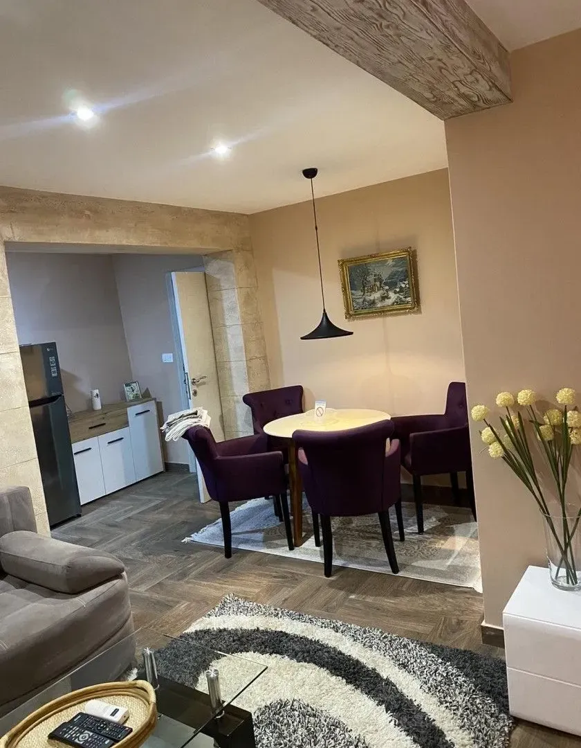 Rent, one bedroom apartment, 55m², Šušanj, Bar