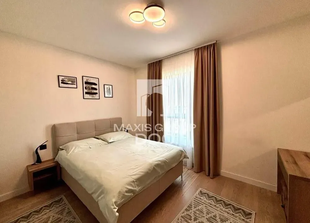 Izdavanje, trosoban stan, 91m², Savski Venac, Beograd