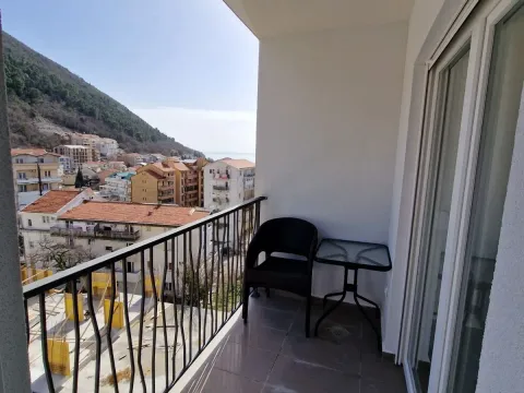 Rent, one bedroom apartment, 47m², Budva, Crna Gora - image 23