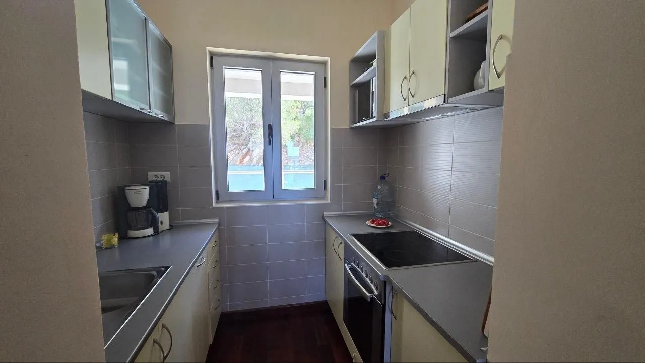 Sale, two bedroom apartment, 93m², Petrovac, Budva