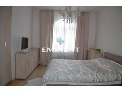 Izdavanje, četvorosoban stan, 110m², Savski Venac, Beograd - image 7