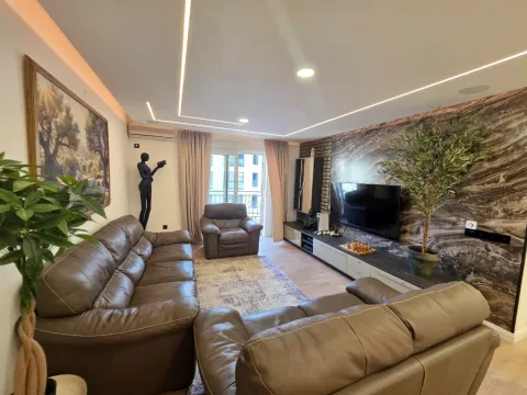 Prodaja, trosoban stan, 106m², Bečići, Budva - image 16