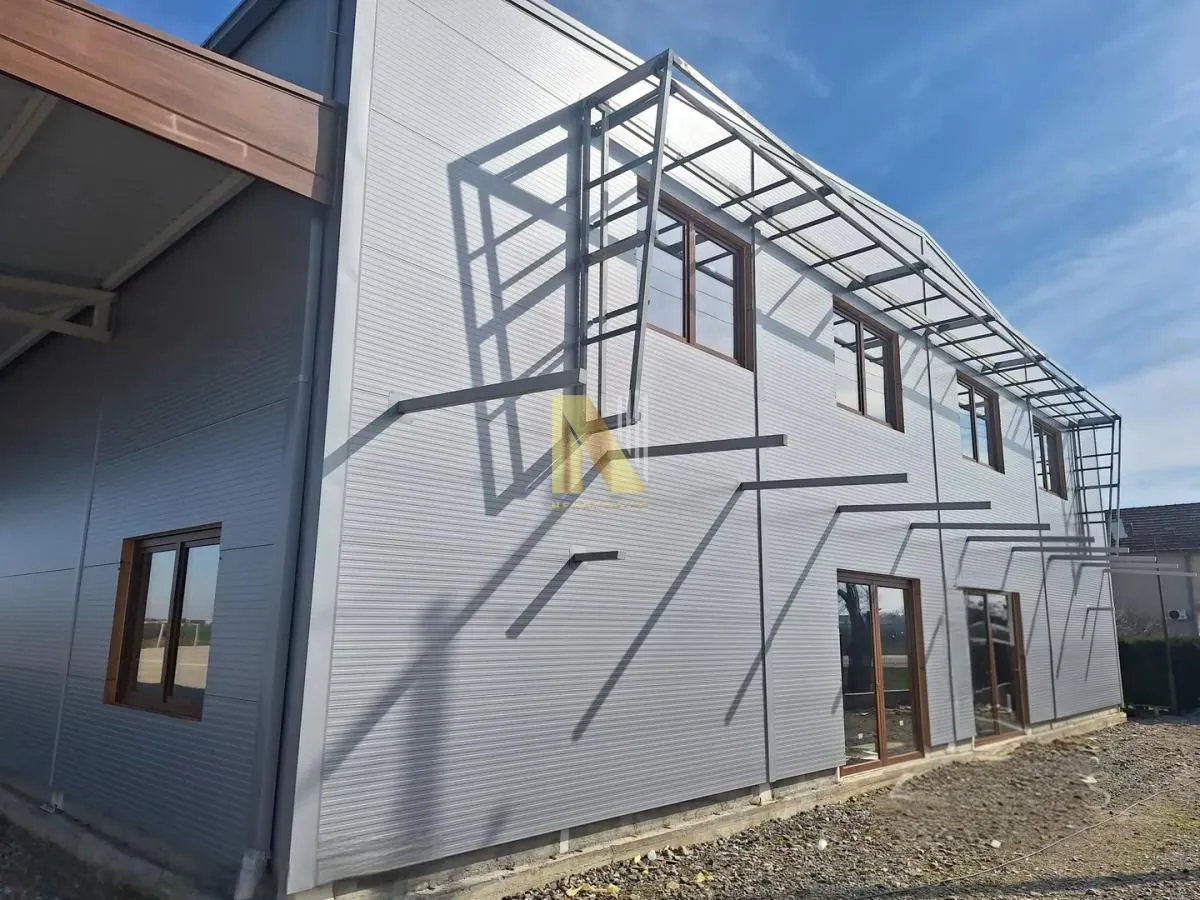 Izdavanje, poslovni prostor, 1150m², Šabac, Srbija